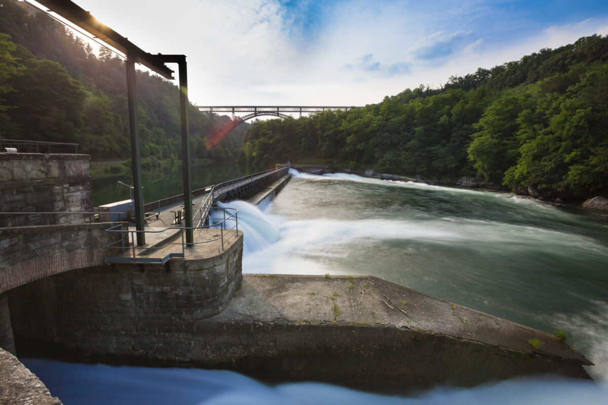 This is how it all began: historic waterworks on the Adda River. Photo © Edison